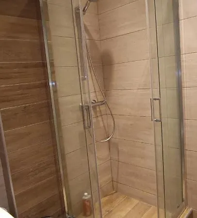 Kalamaria Brand New 1 Bedroom شقة *