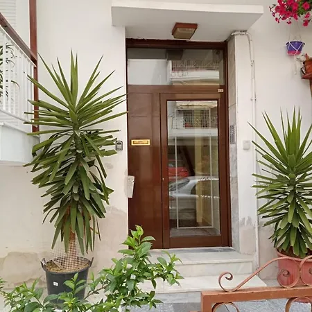 Kalamaria Brand New 1 Bedroom شقة *